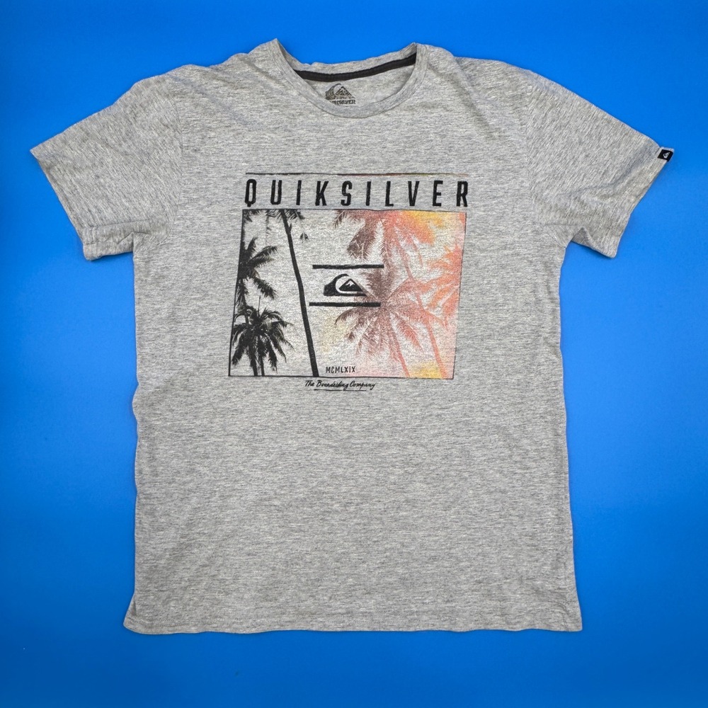 Quiksilver Mens Graphic T Shirt Gray Palm Tree Sunset Modern Fit Short Sleeve
